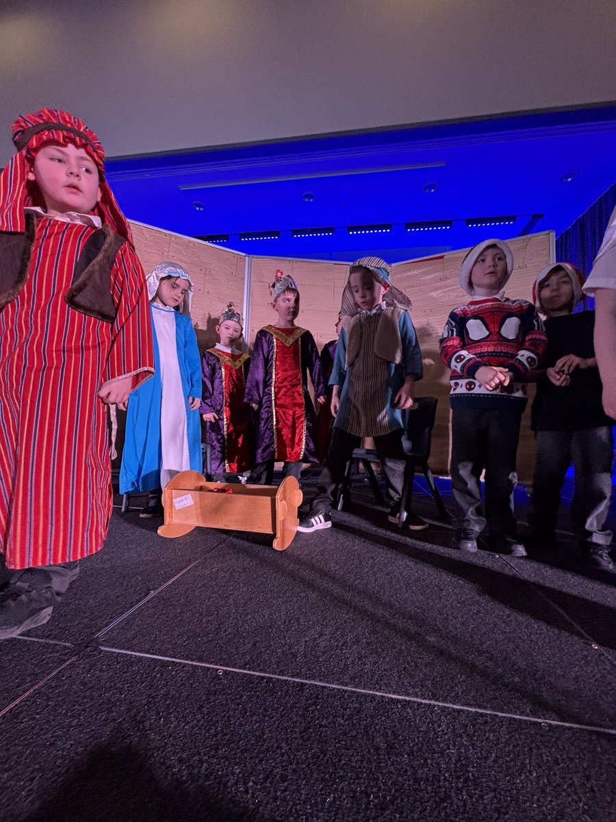 Cher Thomson tweet media