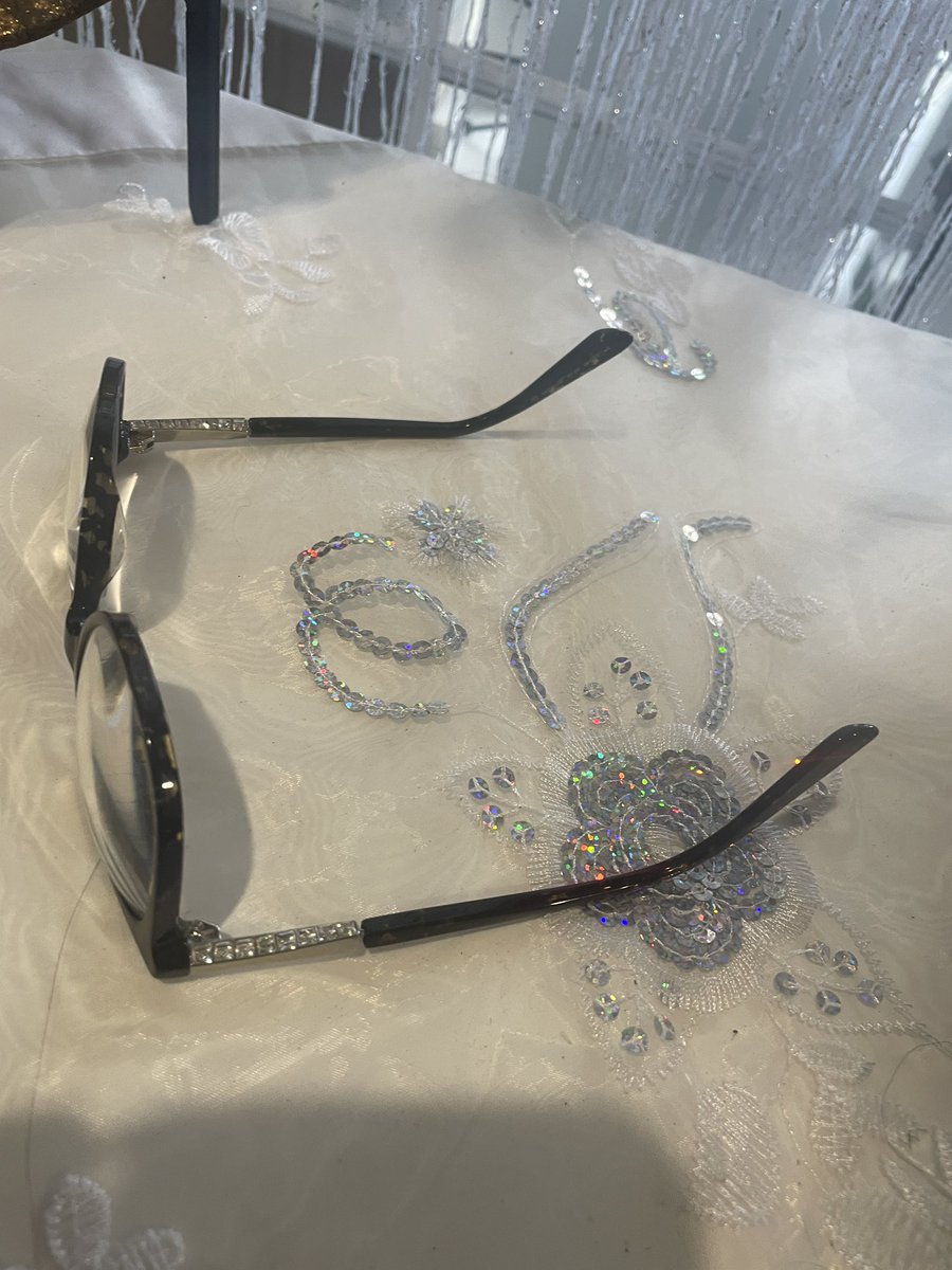CathCath77's tweet photo. Was waiting as long as possible to keep my #AlexPerry glasses for  good! Just wearing my original ones all the time -but bit the bullet and now Alex Perry d are on all the time… Love a bit of bling!Thankyou #SpecSavers. #Earville #Cairns https://t.co/j3l2Jd5xye