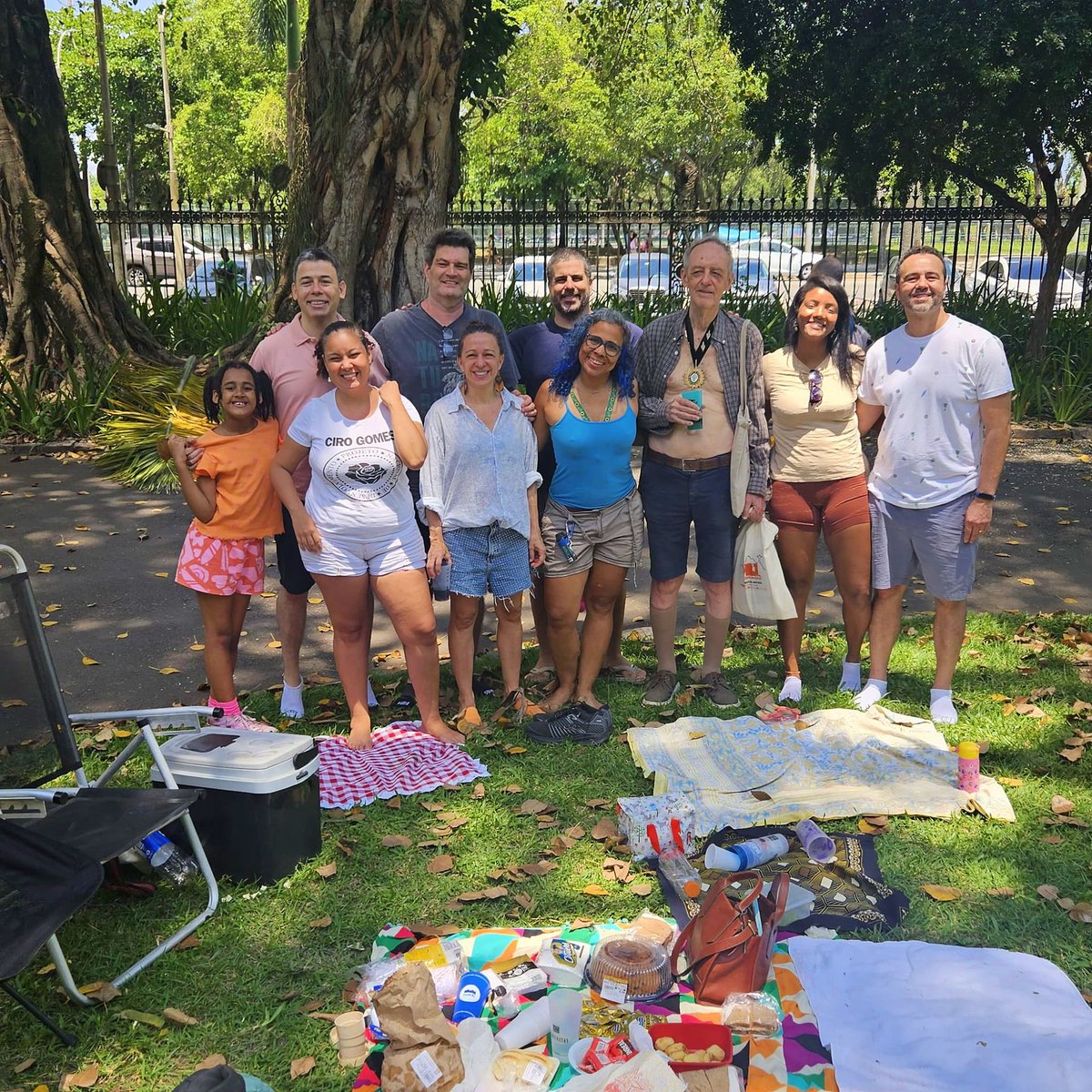brvgnt_carioca's tweet photo. #tbt de dez/2024 em mais uma edição do nosso piquenique trabalhista.

Juntos, avaliamos nosso ano eleitoral como um dos @nucleosdebase e pensamos formas de construir alternativas ideológicas/politicas para o #trabalhismobrasileiro

Boas festas e até 2025, #bravagente! https://t.co/iqFEA9Z1cQ