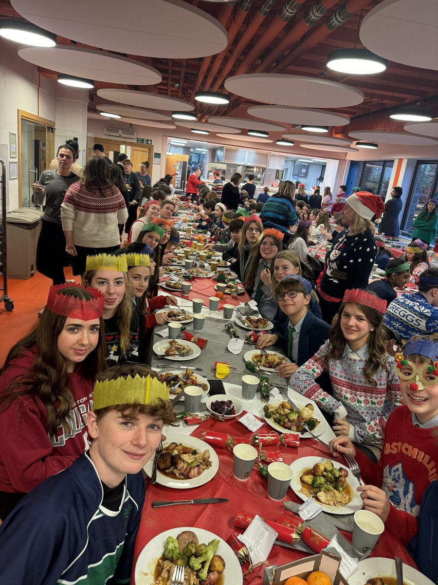 KewHouseHmn's tweet photo. The biggest event in December.. the Christmas lunch! Pupils having lunch as tutor groups. This is when we are reminded just how important vertical tutor grps are. This group has 4 sets of siblings but the whole group has a sense of family. #special  @KewHouseSchool https://t.co/cRKhZih8v8