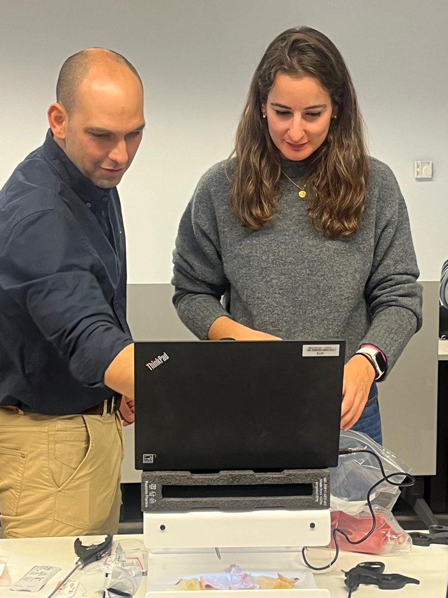 AECP (@aecp_faecp) on Twitter photo ‼️En marcha la tercera edición de nuestro curso de anastomosis intracorporeas 😷
Muchas gracias al cuerpo docente,  los asistentes y patrocinadores 🫶
✅En nuestra web toda la información de próximos cursos
¡No te los pierdas! 🔝 ‼️En marcha la tercera edición de nuestro curso de anastomosis intracorporeas 😷
Muchas gracias al cuerpo docente,  los asistentes y patrocinadores 🫶
✅En nuestra web toda la información de próximos cursos
¡No te los pierdas! 🔝