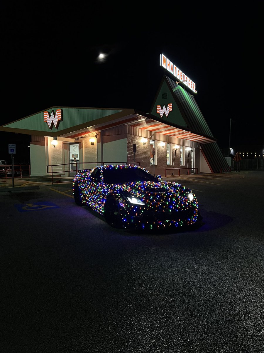 cahsib's tweet photo. Can I get a free meal @Whataburger https://t.co/QA4z9IDtYz