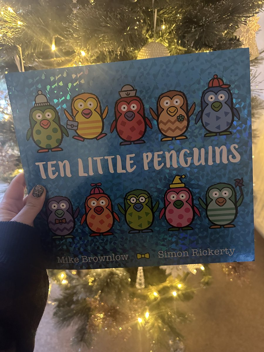 Emma Al-munshi (@emmaalmunshi) on Twitter photo Day 12 - The second appearance from <a href="/MikeBrownlow1/">Mike Brownlow</a> & <a href="/SimonRickerty/">Simon Rickerty</a> with ‘Ten Little Penguins’ 🐧
Technically not a Xmas book but very wintery! 10 penguins are looking for gifts for gran and this was actually very topical for us. Our little one connected to this story❤️
#kidlit Day 12 - The second appearance from <a href="/MikeBrownlow1/">Mike Brownlow</a> & <a href="/SimonRickerty/">Simon Rickerty</a> with ‘Ten Little Penguins’ 🐧
Technically not a Xmas book but very wintery! 10 penguins are looking for gifts for gran and this was actually very topical for us. Our little one connected to this story❤️
#kidlit