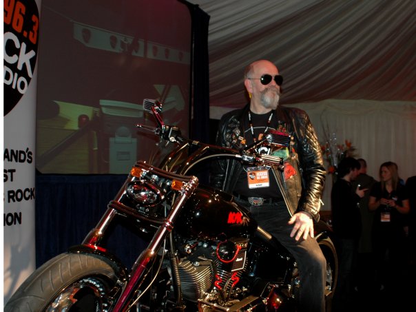 tom russell (@tomrussell666) on Twitter photo Tonight 10pm till midnight on Celtic Music Radio <a href="/celt95fm/">Celtic Music Radio</a> I'll play rock tunes from <a href="/lacuna_coil/">Lacuna Coil</a> <a href="/Bernie_Marsden/">Bernie Marsden</a> <a href="/thosemadebroken/">Those Made Broken</a> @THEDAMNTRUTH1 <a href="/soundgarden/">Soundgarden</a> <a href="/_DeepPurple/">Deep Purple</a> <a href="/ZombieRob333/">ZombieRob</a> <a href="/myMotorhead/">Official Motörhead</a> listen 95FM in Glasgow / DAB Glasgow, Inverclyde & Edinburgh / Online / Alexa Tonight 10pm till midnight on Celtic Music Radio <a href="/celt95fm/">Celtic Music Radio</a> I'll play rock tunes from <a href="/lacuna_coil/">Lacuna Coil</a> <a href="/Bernie_Marsden/">Bernie Marsden</a> <a href="/thosemadebroken/">Those Made Broken</a> @THEDAMNTRUTH1 <a href="/soundgarden/">Soundgarden</a> <a href="/_DeepPurple/">Deep Purple</a> <a href="/ZombieRob333/">ZombieRob</a> <a href="/myMotorhead/">Official Motörhead</a> listen 95FM in Glasgow / DAB Glasgow, Inverclyde & Edinburgh / Online / Alexa