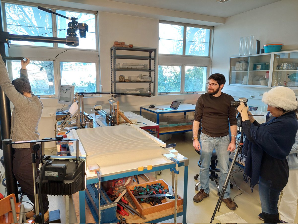 JoaoCDuarte's tweet photo. Another cool day in the lab!
@IDL - Instituto Dom Luiz @cienciasulisboa
#geology #geologia #experimentaltectonics #analoguemodelling https://t.co/cySWRPI7BL