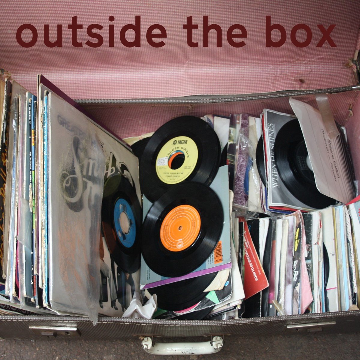 NoiseBoxRadioUK's tweet photo. Tonight on Noisebox Radio, Steve has more familiar songs in disguise in Outside The Box at 8pm, it's a Country Special at the Salford Record Society at 9, and at 10pm relive Xmas 1979 with Ben in Christmas Present Past! See https://t.co/lvVgLBTvVs for all the ways you can listen! https://t.co/sgIbjKRdcM