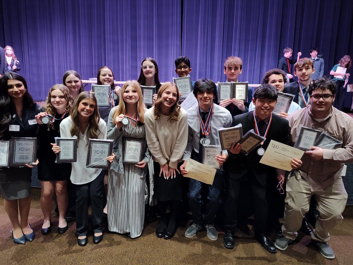 AmyR0323's tweet photo. Great job at the BPA Regional Leadership Conference! Great day to be a Viking!! https://t.co/R7m9OGko5I
