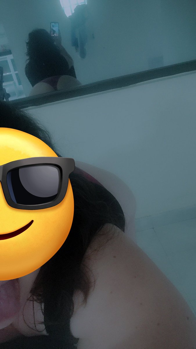 fernznanda's tweet photo. Ando super caliente hoy! Con muchas ganas de rica verga! Mandame al DM una foto de tú rica verga y si me gusta te hago un descuento para todo el mes de mi contenido explícito para que te la jales delicioso! Y si eres de los primeros 5 hacemos videollamada gratis https://t.co/BudkMI4aj0