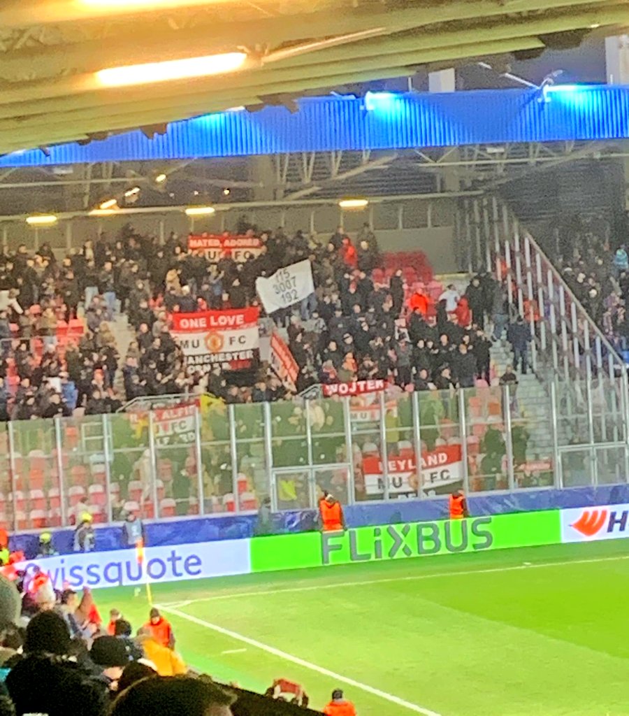 115
3007
192
#MUFC banner at #PLZMUN 
(Not my 📸 but with permission)