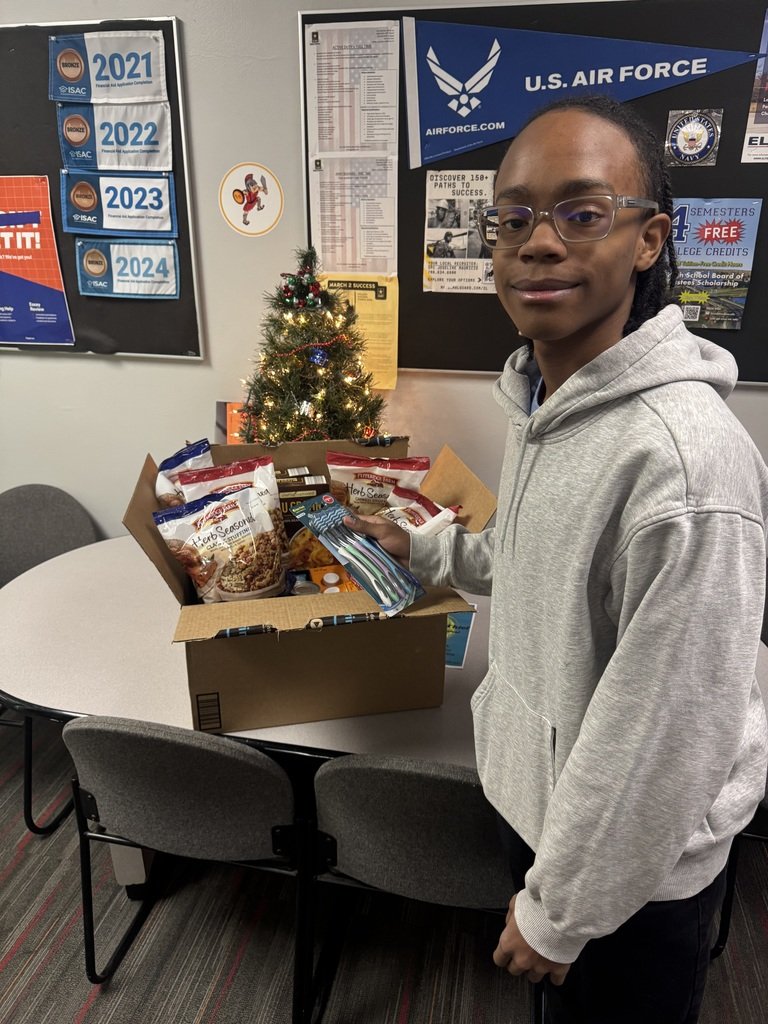 Continuing their annual holiday tradition, the Sophomore Leadership group collected items for the Tinley Park Food Pantry. #TPTitanNation