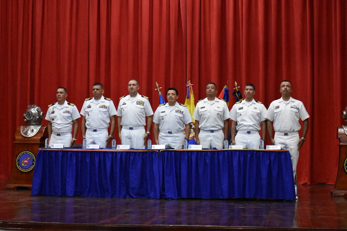 ANEES_ARC's tweet photo. Abordo de la @EfimOficial se realizó la Clausura de 2 Diplomados en Historia Naval y Pensadores Estratégicos; programas académicos diseñados por la ANEES, para el personal de Suboficiales Alumnos del Curso de Capacitación Intermedia.  #HistoriaNaval #ProtegemoselAzuldelaBandera🌊 https://t.co/n6ilJyXR6w