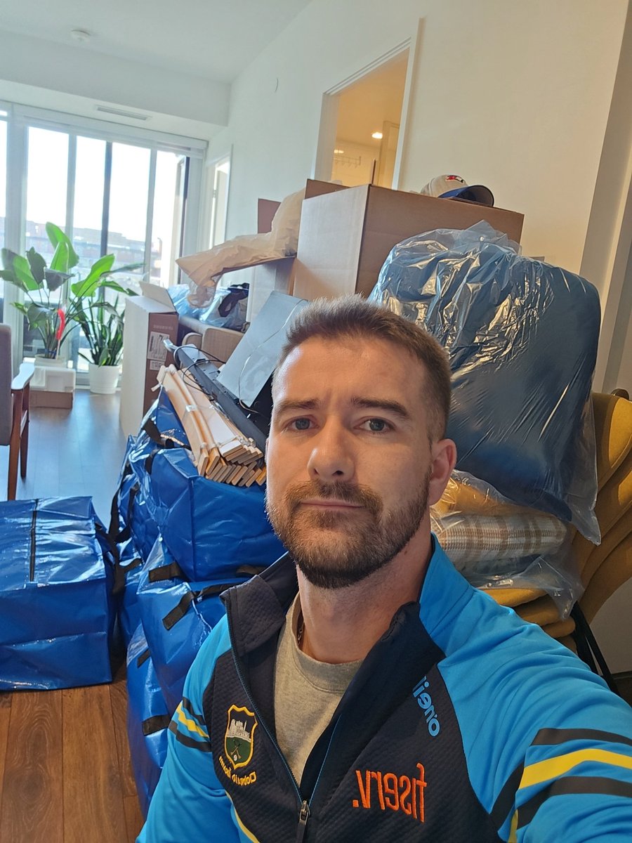 Its Moving Day 🚚

15 mins down the road seems to make it worse!