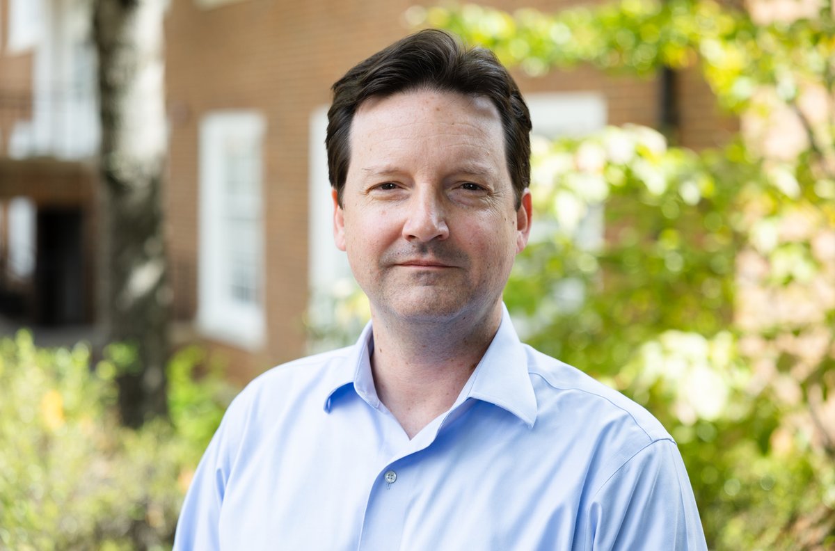 UVA Engineering (@uvaengineers) on Twitter photo Matthew Lazzara and his team of researchers have found multiple ways to interrupt a process in pancreatic cancer cells that makes them more resistant to chemotherapy, potentially leading to better treatments for patients.
at.virginia.edu/6j2tla
<a href="/uvachechair/">Bill Epling</a> <a href="/cr_aacr/">Cancer Research</a> Matthew Lazzara and his team of researchers have found multiple ways to interrupt a process in pancreatic cancer cells that makes them more resistant to chemotherapy, potentially leading to better treatments for patients.
at.virginia.edu/6j2tla
<a href="/uvachechair/">Bill Epling</a> <a href="/cr_aacr/">Cancer Research</a>