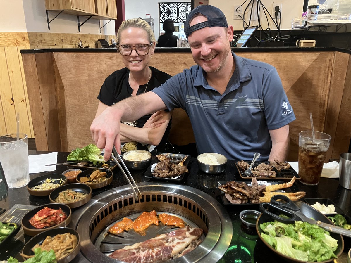 SteveAndApril tweet media