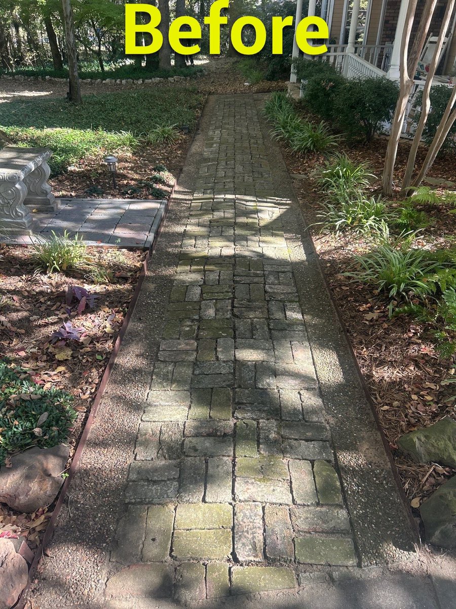 ARPWASH's tweet photo. Nice before and after of a #paver wash in #southlake Texas.  Free quotes at https://t.co/UkNVz659n0 or 817-229-2022 https://t.co/GBb6OvRX1o