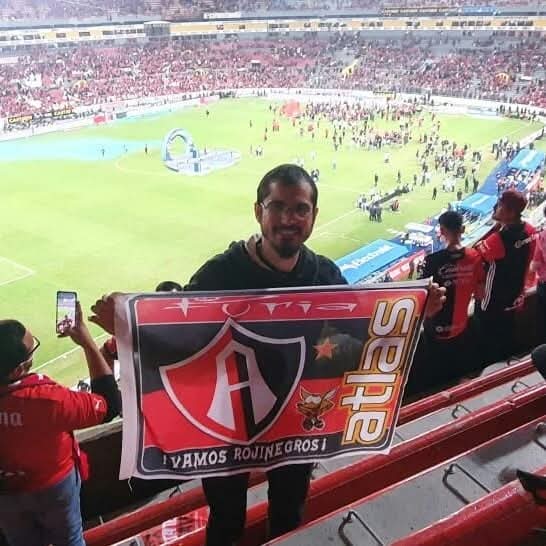 ChuyConcord's tweet photo. @rgtito Festejar tu cumpleaños y el campeonato de @AtlasFC #NoSeExplicaSeSiente https://t.co/ZDn7TqLdWf
