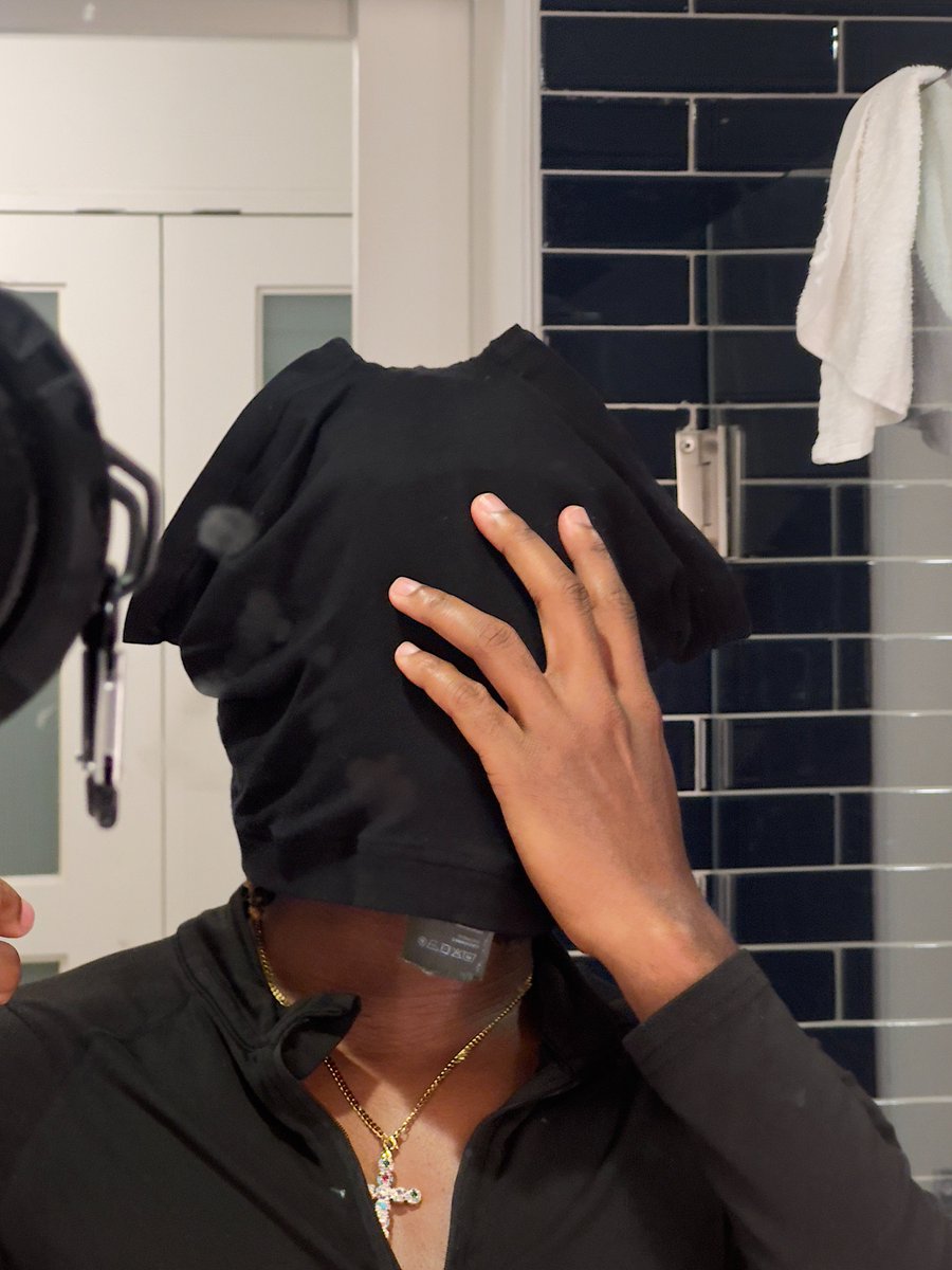 SaluteKev's tweet photo. wear ya bottoms panties like a gas mask after u crack em 2025 https://t.co/Pf8JgPnUwU
