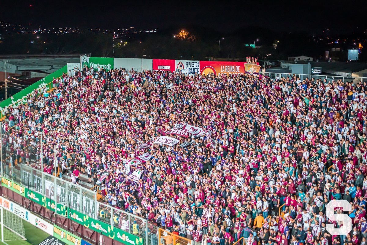 SaprissaOficial's tweet photo. 💜 LA FAMILIA MÁS GRANDE 🔥 https://t.co/Hn3OZc4deZ