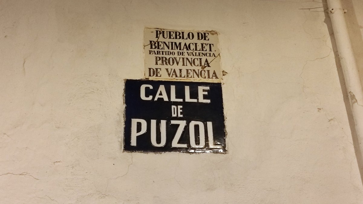 Bona nit desde el #CIMBENIMCLET , concert de <a href="/Faixa/">Faixa</a> i de <a href="/noeliatitana/">Noelia Llorens 'Titana'</a> , fusió de música tradicional amb musica electrònica #Cultura #Patrimoni #PaisValencià 😍😍💛❤️💛❤️💛❤️💛❤️💛