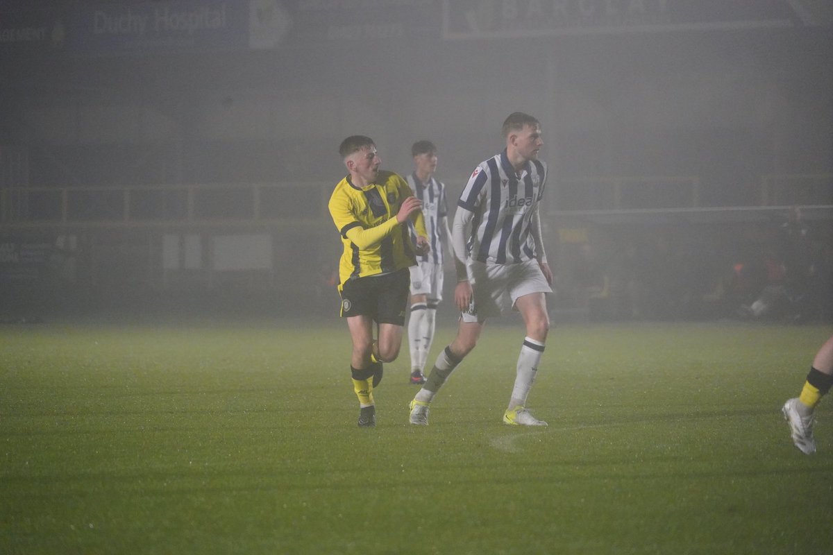 HarrogateYouth's tweet photo. THAT Barnes strike 😮‍💨

🟡1-1🔵 https://t.co/4k9xQeAevs