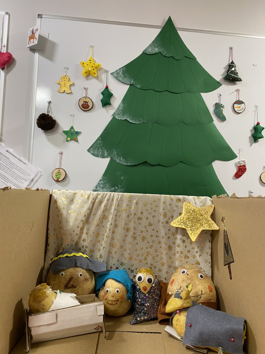 Gemma Wright (@gemmafarrahw) on Twitter photo Christmas jumper day in The Bay 📍<a href="/theorchardlscft/">The Orchard</a> <a href="/KentmereWard/">Kentmere Ward</a> plus Kentmere have started their Potato Nativity as a strong competitor 🙌🏽 <a href="/DellyA1989/">Adele Atkinson</a> <a href="/Charles915124/">Charles Bwalya</a> <a href="/PrincyAbraham9/">Princy Abraham</a> <a href="/ClareBensonMH/">Clare Benson</a> <a href="/MarkCappy84/">MarkCappy84</a> <a href="/BenLSCFT/">Ben Morgan</a> <a href="/GoalsOlivers/">OliversLifeGoals</a> 🎄 Christmas jumper day in The Bay 📍<a href="/theorchardlscft/">The Orchard</a> <a href="/KentmereWard/">Kentmere Ward</a> plus Kentmere have started their Potato Nativity as a strong competitor 🙌🏽 <a href="/DellyA1989/">Adele Atkinson</a> <a href="/Charles915124/">Charles Bwalya</a> <a href="/PrincyAbraham9/">Princy Abraham</a> <a href="/ClareBensonMH/">Clare Benson</a> <a href="/MarkCappy84/">MarkCappy84</a> <a href="/BenLSCFT/">Ben Morgan</a> <a href="/GoalsOlivers/">OliversLifeGoals</a> 🎄