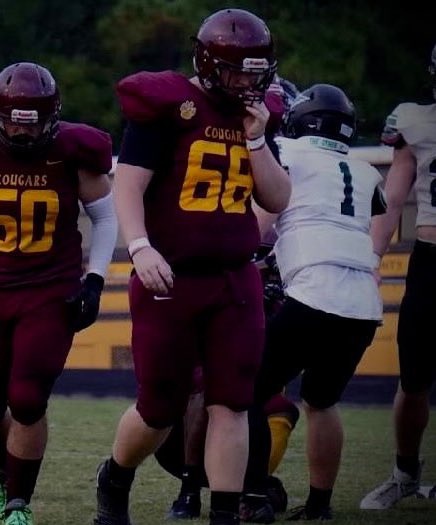 BigLog_68's tweet photo. 2025 C/OT looking to play at the next level

🎓-4.02 GPA
🏈-C/OT
🟩- 6’3
🟩-275
🟩-1st team All-District Center

https://t.co/tbY8SqACtA https://t.co/FmIc650Zea