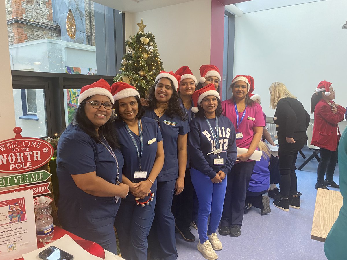 TipperaryUH's tweet photo. Staff brought great  Christmas  cheer to the workplace with a Carol Service Thanks to all who organised this event https://t.co/RPtGMNTBHz