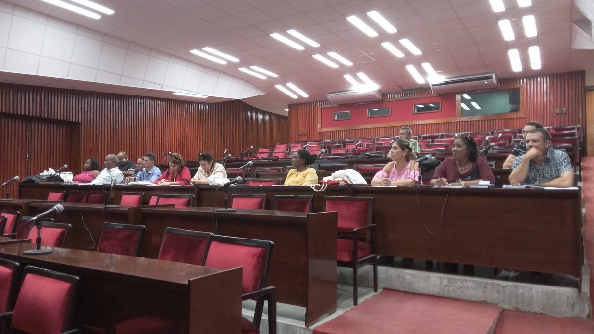 Ahora mismo presidido por el Gobernador Alexis Lorente Jiménez se realiza la preparación de los diputados para el cuarto periodo de sesiones de la ANPP en su X legislatura. #SanctiSpíritusEnMarcha. <a href="/AidaDiazFernnd1/">Aida Diaz Fernández</a> <a href="/AlexisLorente74/">Alexis Lorente Jiménez</a> <a href="/DeivyPrezMartn1/">Deivy Pérez Martín</a>