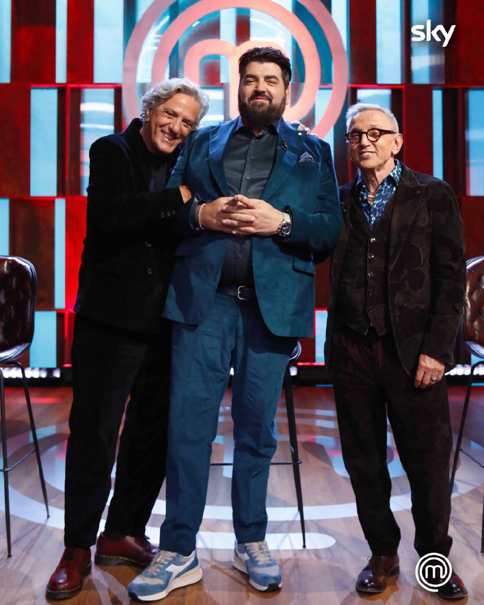 Ragazzi...si parte!
#MasterChefIt
<a href="/MasterChef_it/">MasterChef Italia</a>
<a href="/SkyItalia/">Sky</a>
<a href="/NOWTV_It/">NOW</a>