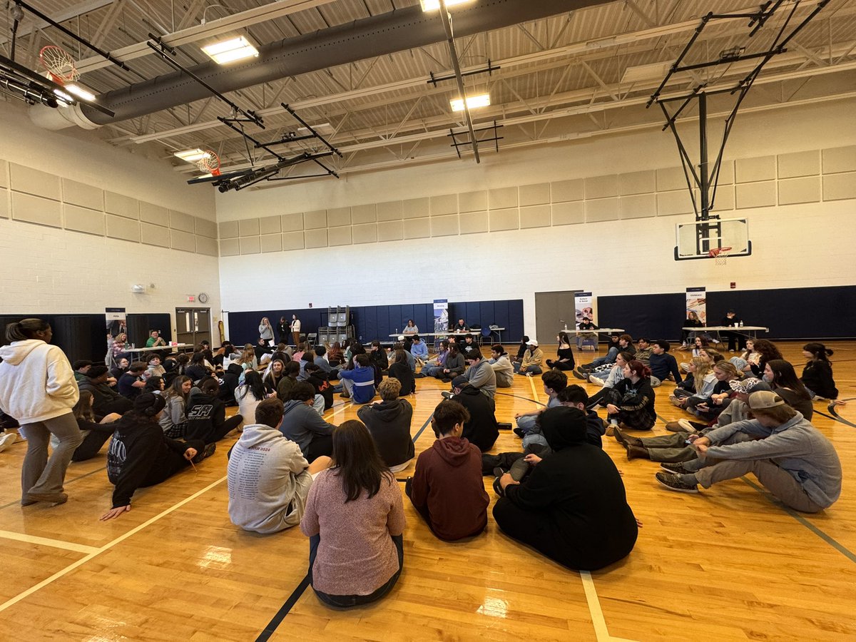 MrsGatesCDC's tweet photo. @WillowSpringHS hosted the @ncsecu Reality of Money event for all the Senior economics and personal finance students! Students learned how important education is and how expensive kids can be 😂 https://t.co/y1d6L6XCAZ