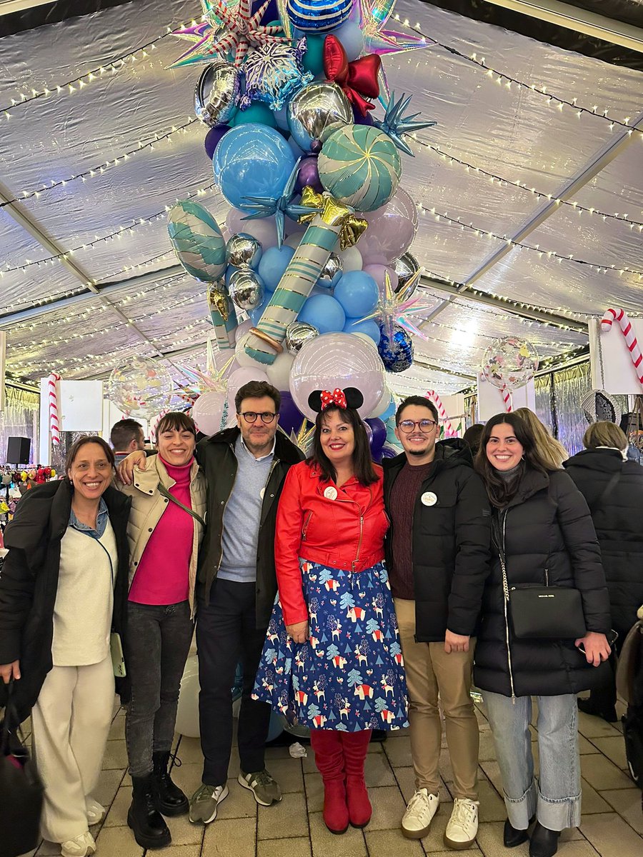 SocialistesInca's tweet photo. 🎄El Nadal més màgic és viu a #IncaCiutat!
🎅🏼Des d’avui i fins aquest diumenge la plaça Mallorca acull el Creativíssim Christmas Wonderland, un mercadet de Nadal molt especial on hi trobaràs paradetes, menjar, música i moltes sorpreses úniques! #IncaFaNadal #IncaSomTots https://t.co/Pa0jk4qOtl