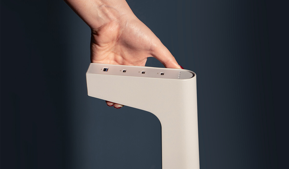 Meet Vesta: a mobile #powertower for today’s flexible spaces.⚡

Designed to charge up to five devices at a time, including laptops, Vesta brings power wherever it’s needed most—moving easily across collaborative spaces.

Product details: hubs.la/Q02_tvC10