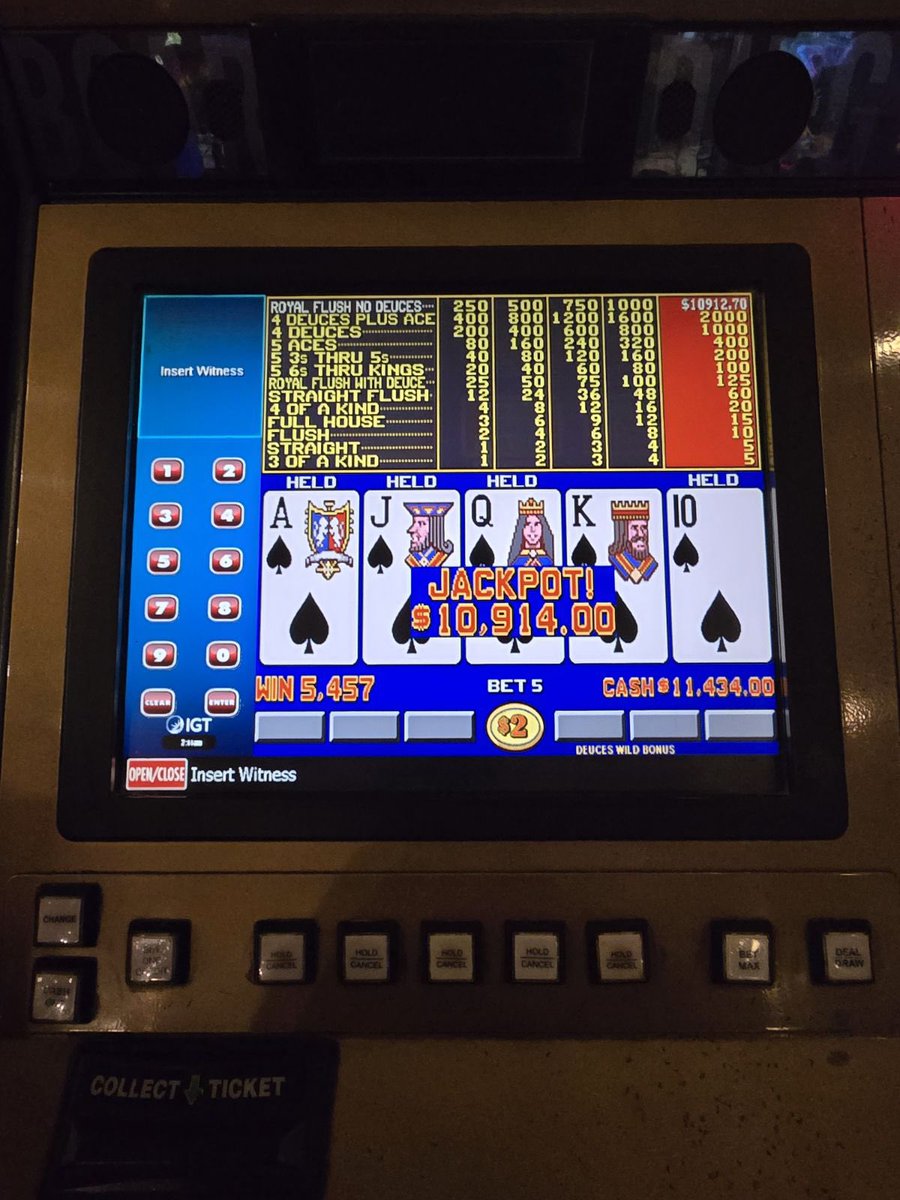 Big royal popped off at Barley’s Casino last night. ♠️