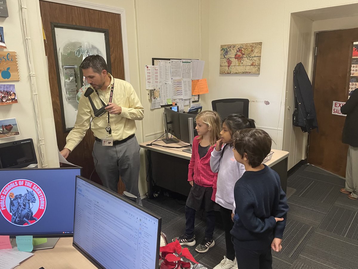 Started my morning with these young scholars- morning announcements- kicking off the day right!!!