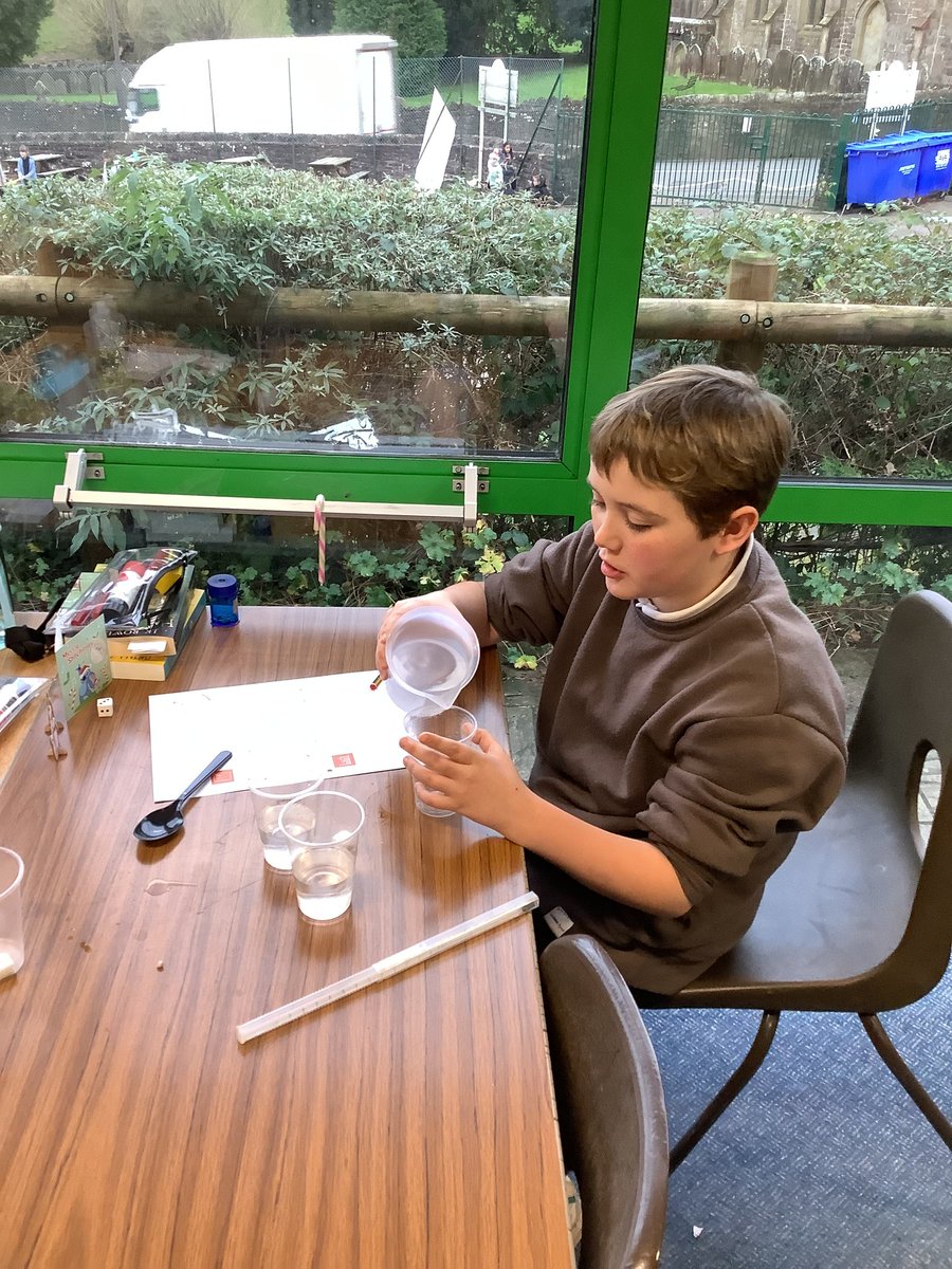 LittledeanSch's tweet photo. This week, Maple Class planned and carried out a comparative fair test experiment to investigate: Does temperature affect the rate of dissolving? https://t.co/RlMeBfujIj