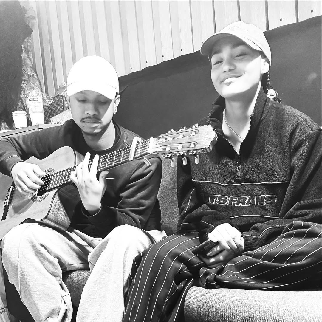 Pour Joli Cœur ❤️‍🩹

▫️Si possible, achetez le son sur Amazon/Itunes

▫️Tweetez au max et partagez le lien Spotify avec les #Candice #JoliCoeur

▫️À 00H vous pouvez tweeter :

You deserve to be happy ❤️‍🩹 #Candice #JoliCoeur

Rajoutez des photos ⬇️ (+ de photos en com)