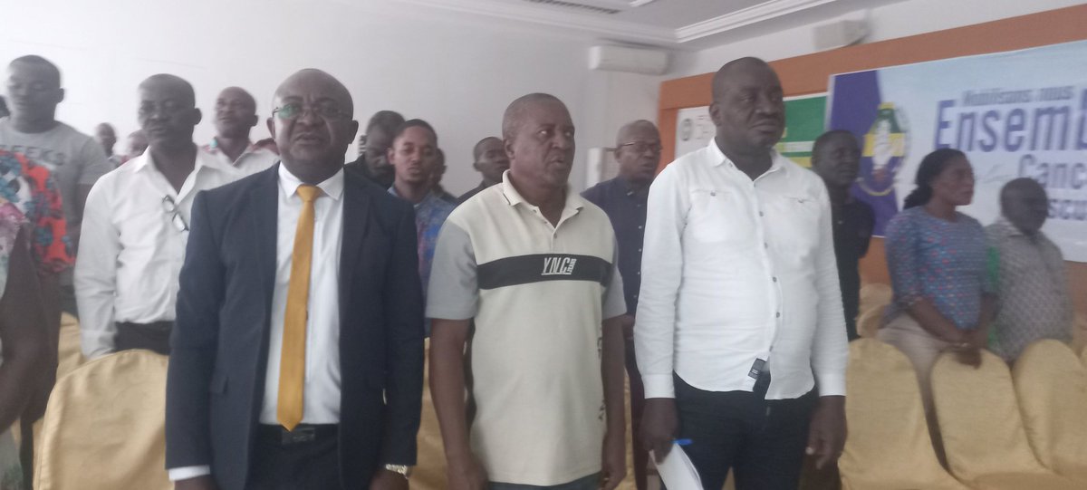 SecrtariatProv1's tweet photo. Le troisième jour de l'évaluation des structures de base a vu les trois arrondissements de la commune de Ntoum scrutés par le secrétaire provincial Christophe NZE MBA.

Plus d'informations 👇
https://t.co/vCzfxgunkA https://t.co/bFGF5GqmMR