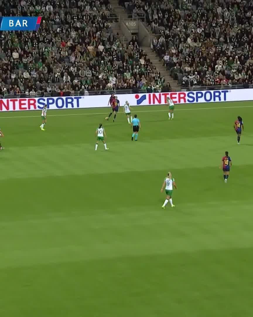 🎯 Ewa Pajor doing what she does best, and Barça are ahead early on!Watch live for free on DAZN ▶️  #UWCLonDAZN #UWCL