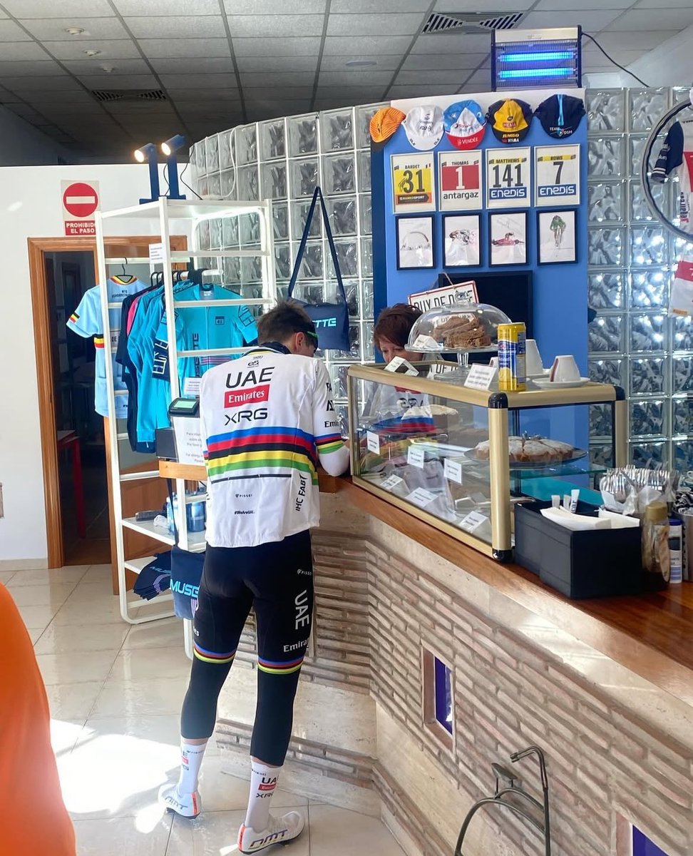 Lukáš Ronald Lukács tweet media