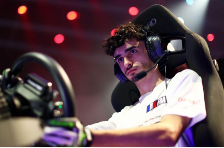 ERM_Esports's tweet photo. @antonioSK20 

Desde que eras muy pequeño, no has dejado de creer, de soñar.

Lo has conseguido.

Siempre supimos que llegarías a lo más alto, así que ahora, sueña despierto para mantenerte donde siempre has merecido estar💙 https://t.co/OIY72ey6zu
