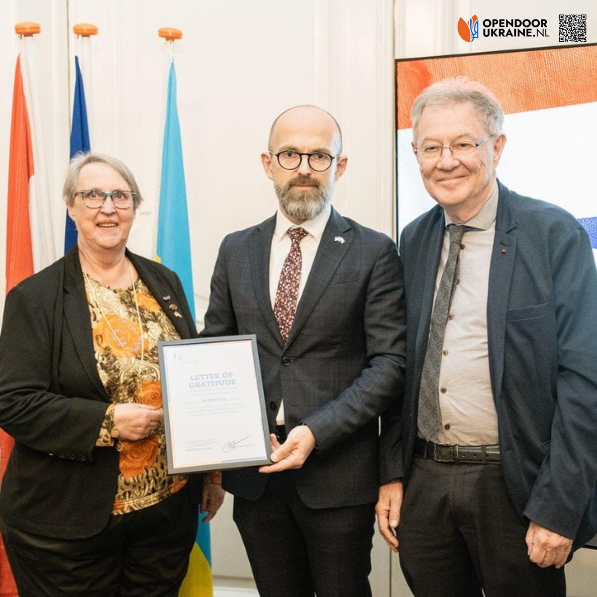 opendoorua's tweet photo. Last week, https://t.co/b3kKE9TaeR received appreciation for our work in Ukraine from the Ukrainian Embassy in the Netherlands. On Int'l Volunteer Day, Dobrobat honored us with an award. Grateful for this recognition, we're inspired to keep building Ukraine's future together! https://t.co/cJtgIRKzou