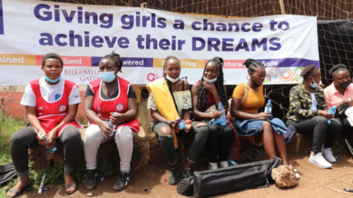 HOPEworldwide's tweet photo. HOPEww Kenya empowers thousands with health services, life skills, &amp; education. This year, they earned Volunteer Org of the Year! Double your impact: https://t.co/EAOQv6KMQg #hopeww #seasonofgiving #match100k https://t.co/1q3KG16VvR