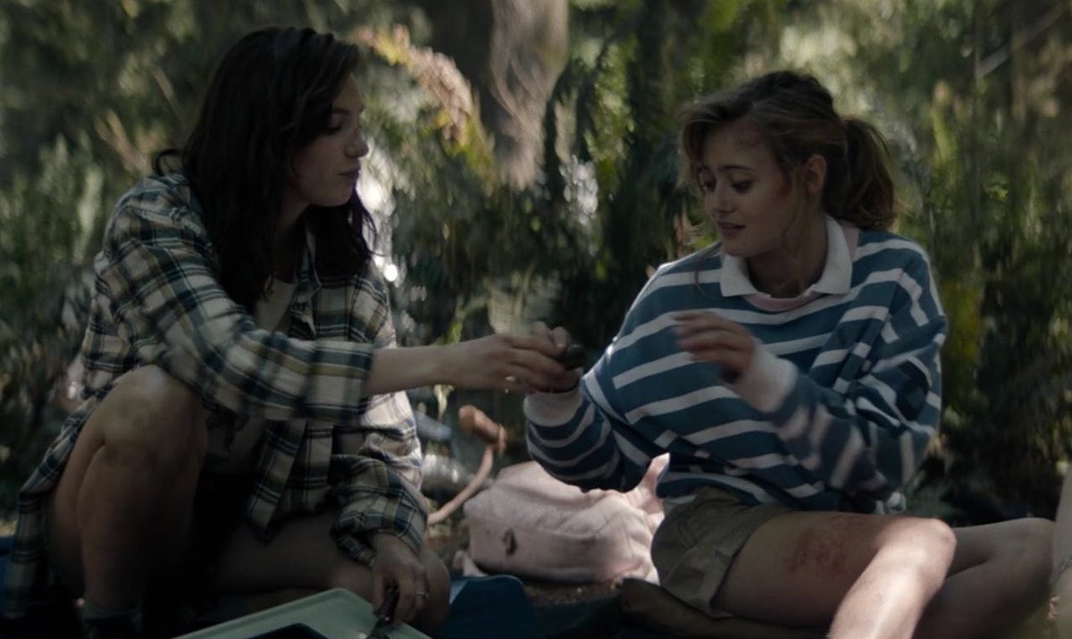 makeupmarcanne's tweet photo. are there any marcanne fans in the world that fuck w these two codependent best friends that wanna merge into the same being by consuming eachother figuratively and literally (jackieshauna❤️) https://t.co/GONdUs1aQ1
