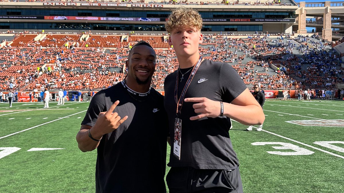 Six Star Football | PLUS+ (@sixstarfootball) on Twitter photo Dual Threat Dominators: The Next Generation of Texas Tight Ends
⭐️Sneed among top size + talent TEs making our end radar to know🔥
STORY▶️🔗sixstarfootball.com/article/dual-t…
<a href="/reid_thornberry/">Reid Thornberry</a> <a href="/JakeSneed2027/">Jake Sneed 6’6 TE</a> <a href="/BradyPate5/">Brady Pate C/O 2028</a> <a href="/aidanforthman3/">Aidan Forthman</a> <a href="/GoatHunter15/">Hunter Buehring</a> <a href="/JaidenBryce82/">Jaiden Bryce</a> <a href="/SloanBlackwell/">Sloan Blackwell</a> Dual Threat Dominators: The Next Generation of Texas Tight Ends
⭐️Sneed among top size + talent TEs making our end radar to know🔥
STORY▶️🔗sixstarfootball.com/article/dual-t…
<a href="/reid_thornberry/">Reid Thornberry</a> <a href="/JakeSneed2027/">Jake Sneed 6’6 TE</a> <a href="/BradyPate5/">Brady Pate C/O 2028</a> <a href="/aidanforthman3/">Aidan Forthman</a> <a href="/GoatHunter15/">Hunter Buehring</a> <a href="/JaidenBryce82/">Jaiden Bryce</a> <a href="/SloanBlackwell/">Sloan Blackwell</a>