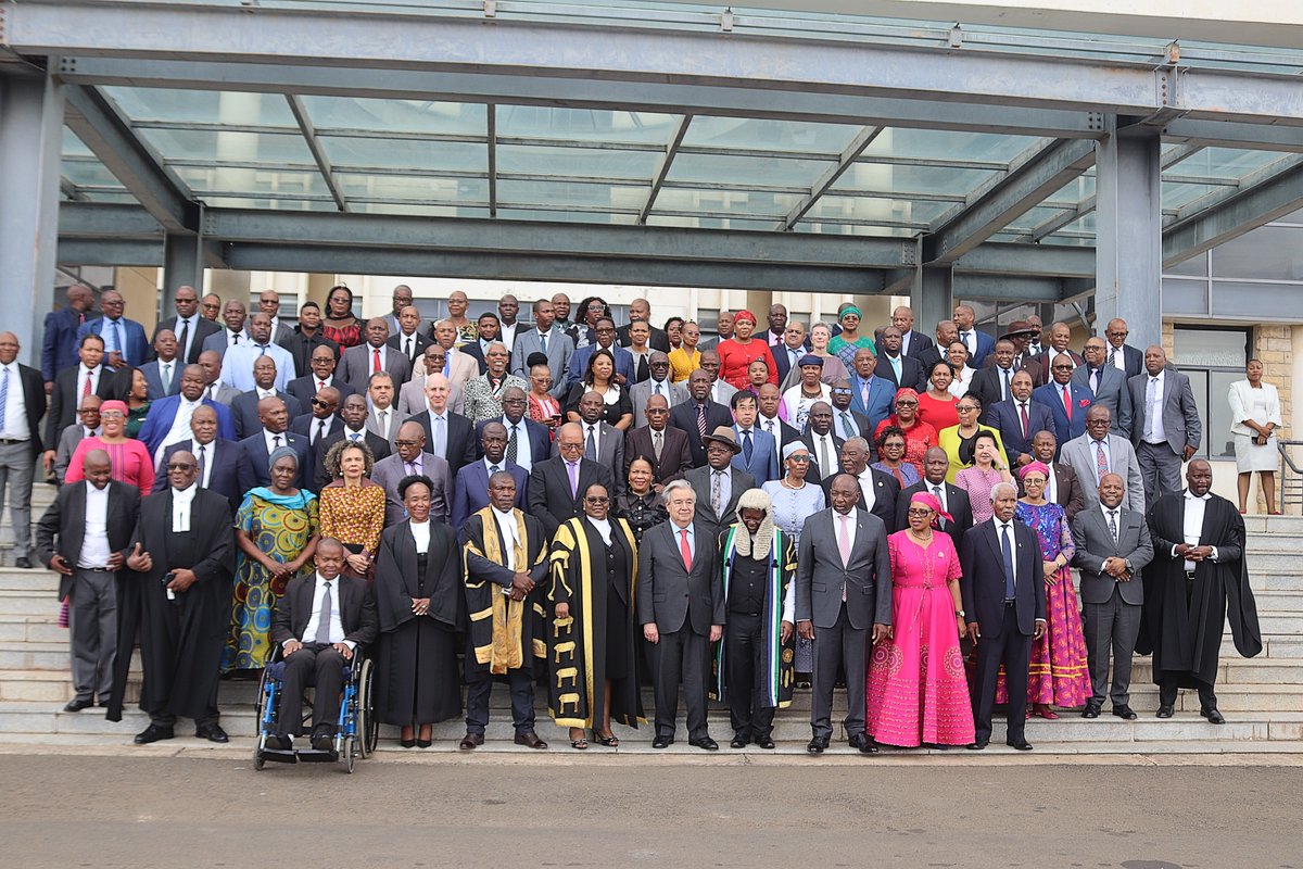 UN Secretary General welcomed in the National Assembly by the Speakers of Senate and Parliament 
#200yearsofbasotho #UnitedNations #Lesotho