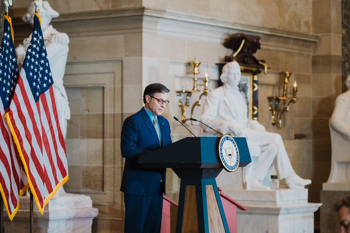 FrenchAmbUS's tweet photo. Two centuries after he became the first foreign dignitary to address a joint session of Congress, the Marquis de Lafayette returned to Capitol Hill for a commemorative ceremony. https://t.co/4L8ZEfc5MK