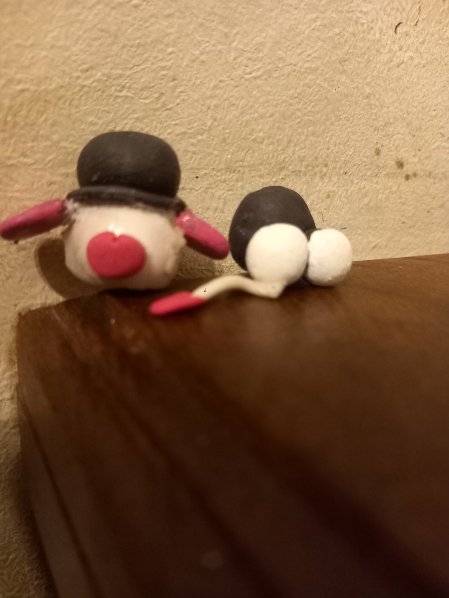 No__se______'s tweet photo. Me hice un Andreh d porcelana asi bn qlero y un XDSG37 decapitao @SoyAndreh https://t.co/Rje4HXwvVV