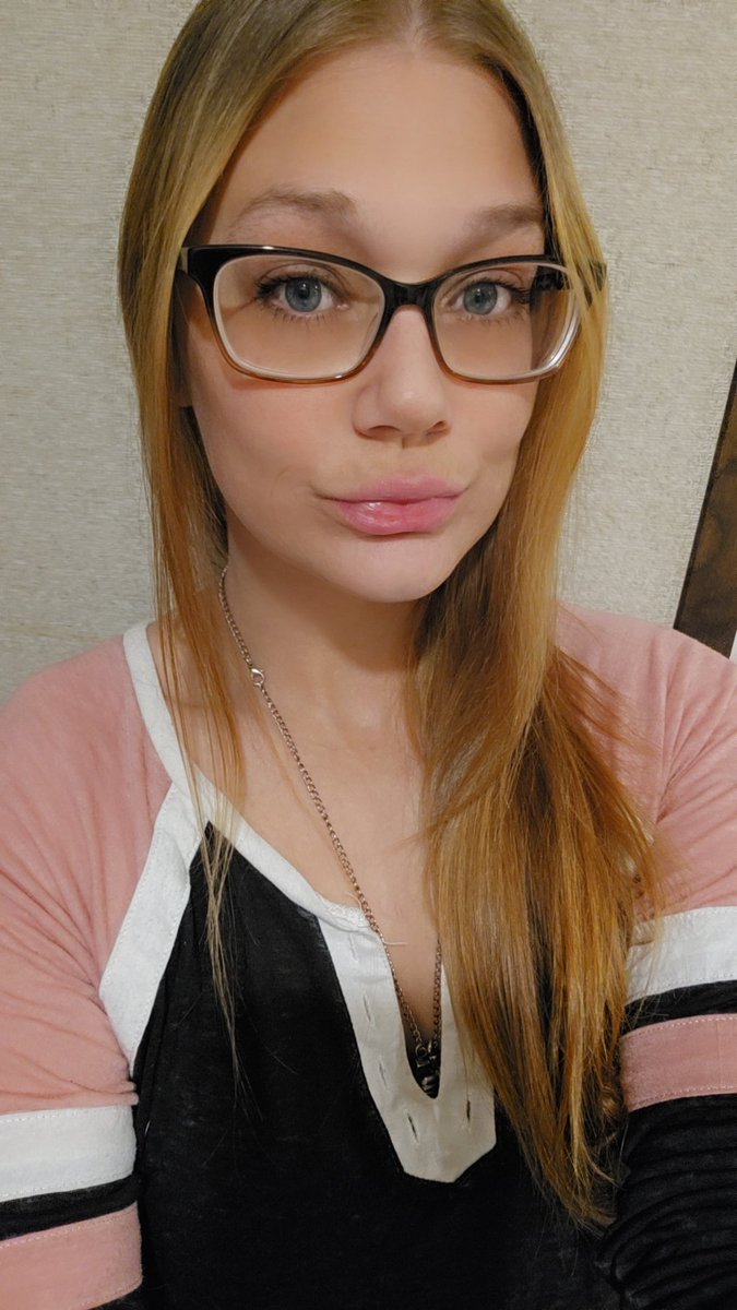 Ms_Tragedy's tweet photo. The eyes, Chico.. they never lie. 

Mine are hella blue today and I love it. https://t.co/xnXkIzVWhJ