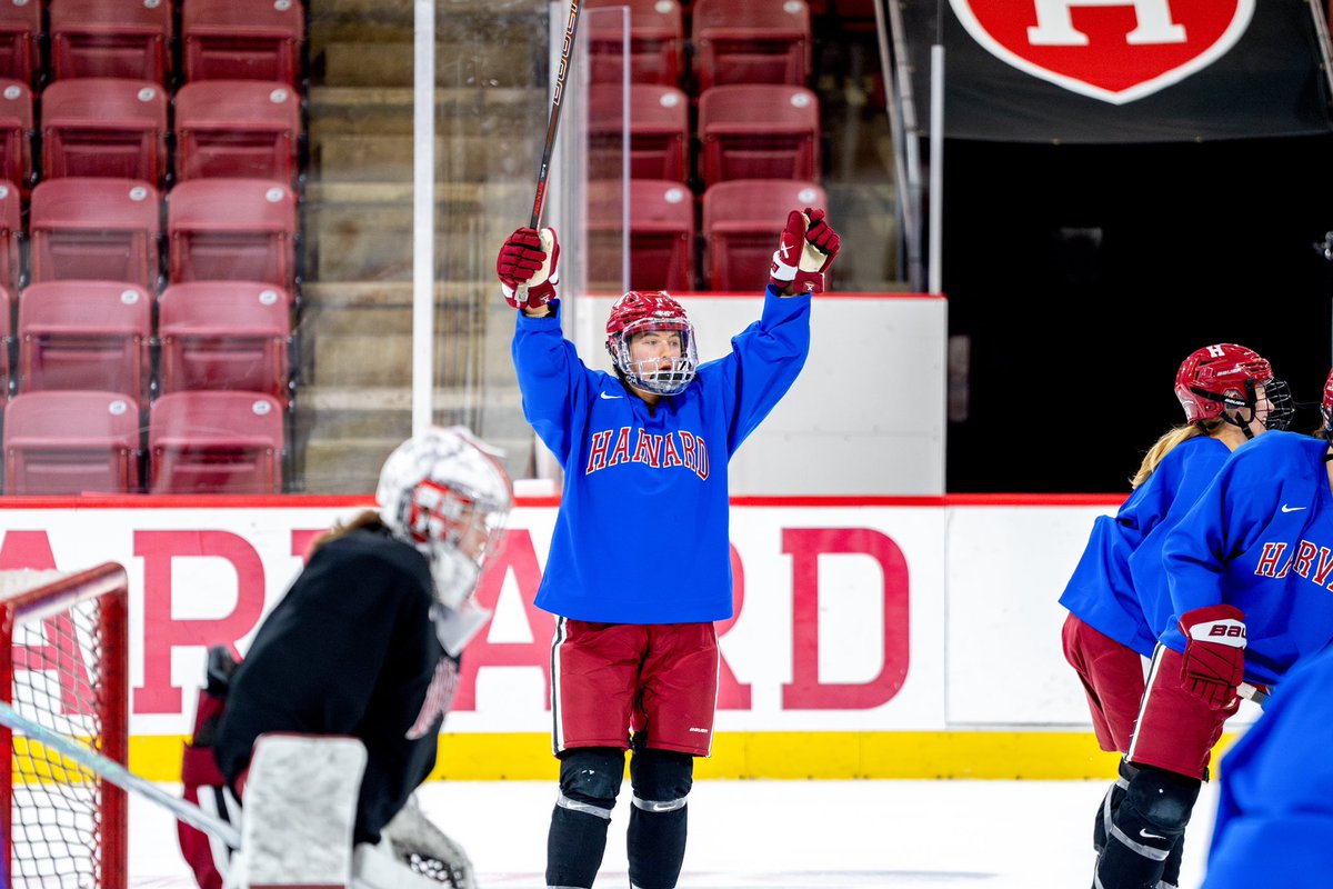 HarvardWHockey's tweet photo. Getting in the holiday spirit!

Had a blast competing for the Second Annual Nutcracker Classic!

#GoCrimson x #OneCrimson https://t.co/TBXdMefMHC