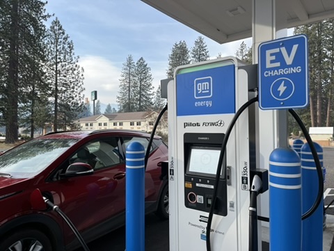 Skip Descant (@tdsskip) on Twitter photo This new charging station in Weed, Calif., at the Pilot Travel Center is everything EV charging should be: seamless, plug-and-charge, pull-through parking and covered. <a href="/evgonetwork/">EVgo Fast Charging Network</a> <a href="/generalmotors/">General Motors</a> This new charging station in Weed, Calif., at the Pilot Travel Center is everything EV charging should be: seamless, plug-and-charge, pull-through parking and covered. <a href="/evgonetwork/">EVgo Fast Charging Network</a> <a href="/generalmotors/">General Motors</a>